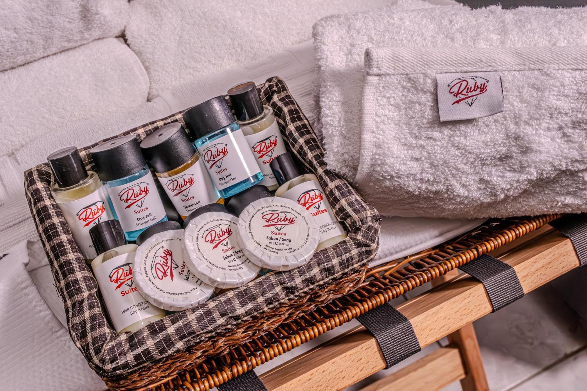 Ruby Hotel Istanbul Ngoại thất bức ảnh