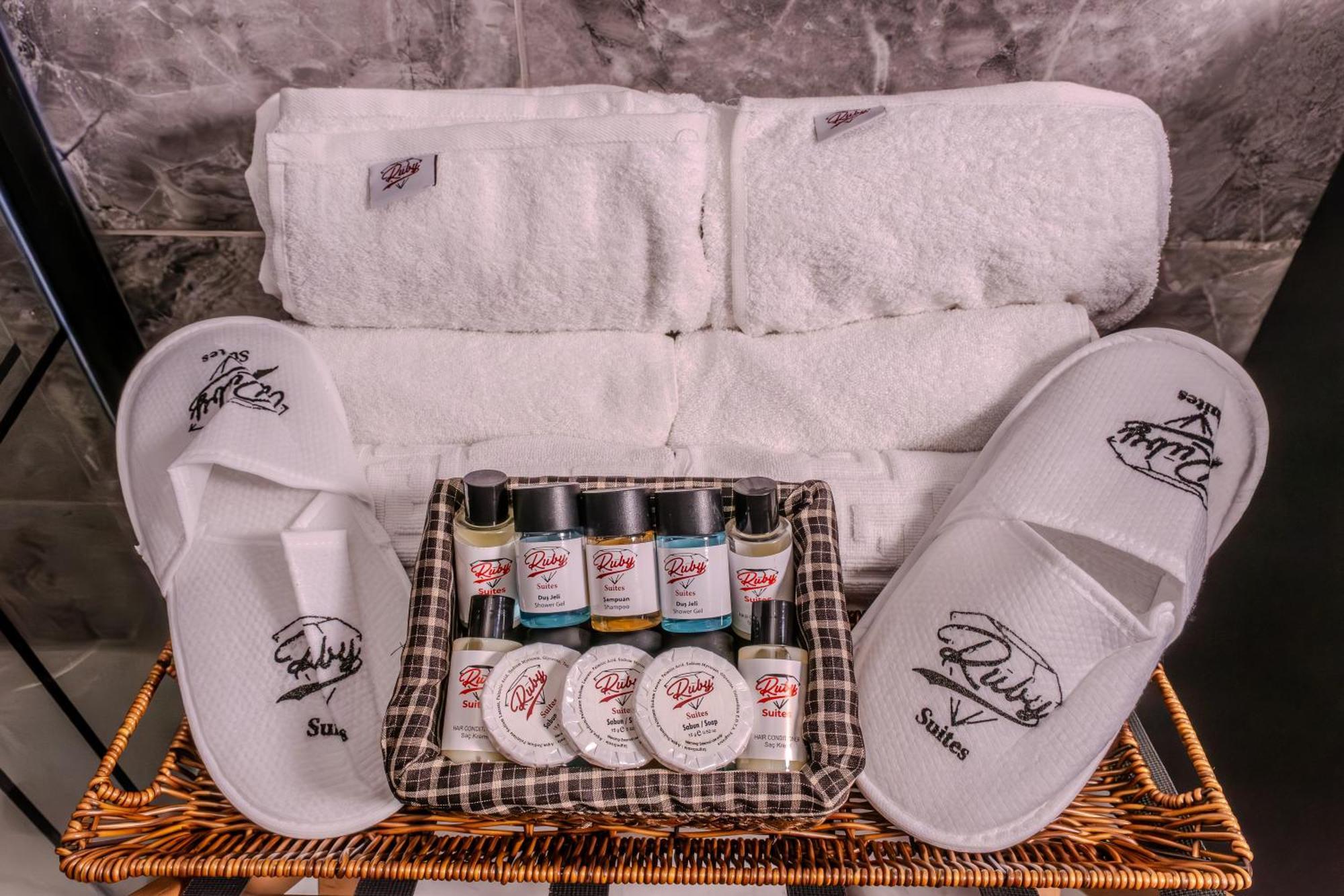 Ruby Hotel Istanbul Ngoại thất bức ảnh